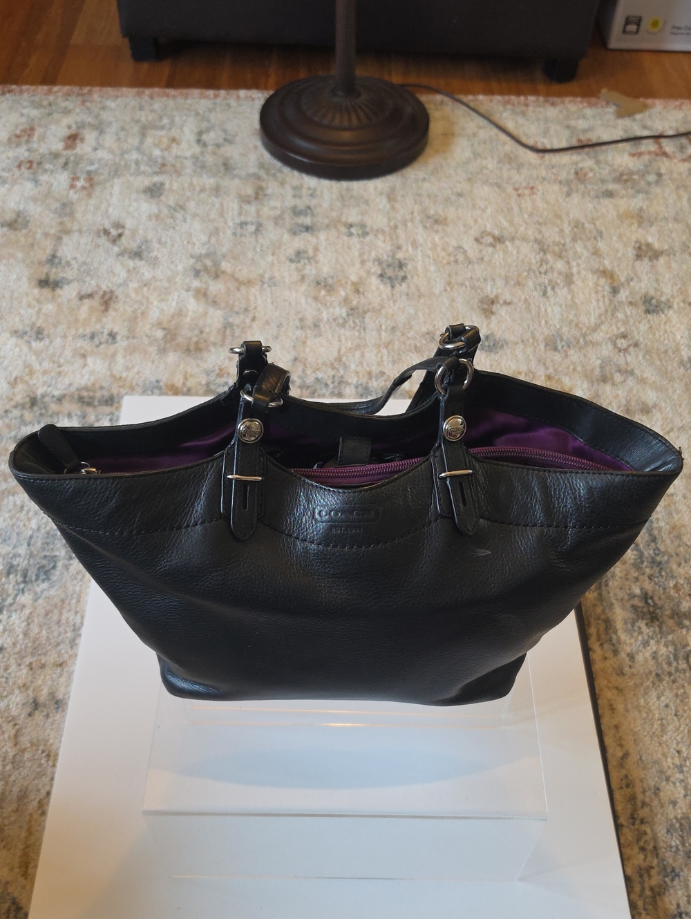 Coach Carly Pebbled Leather Tote. F16174.